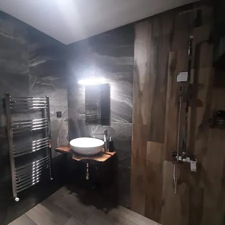 Bora Vista 1 * Tsigov Chark